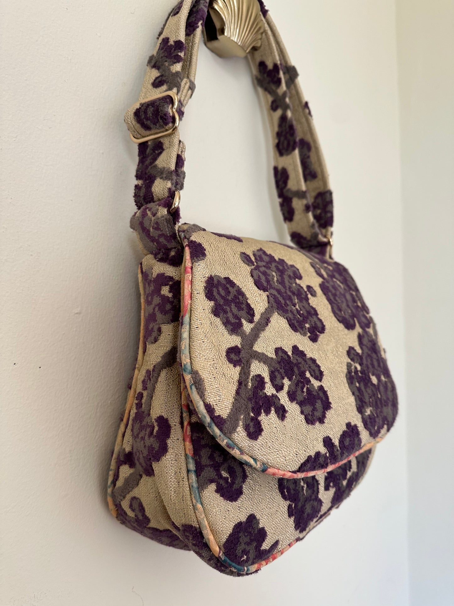 Lilac Carry All