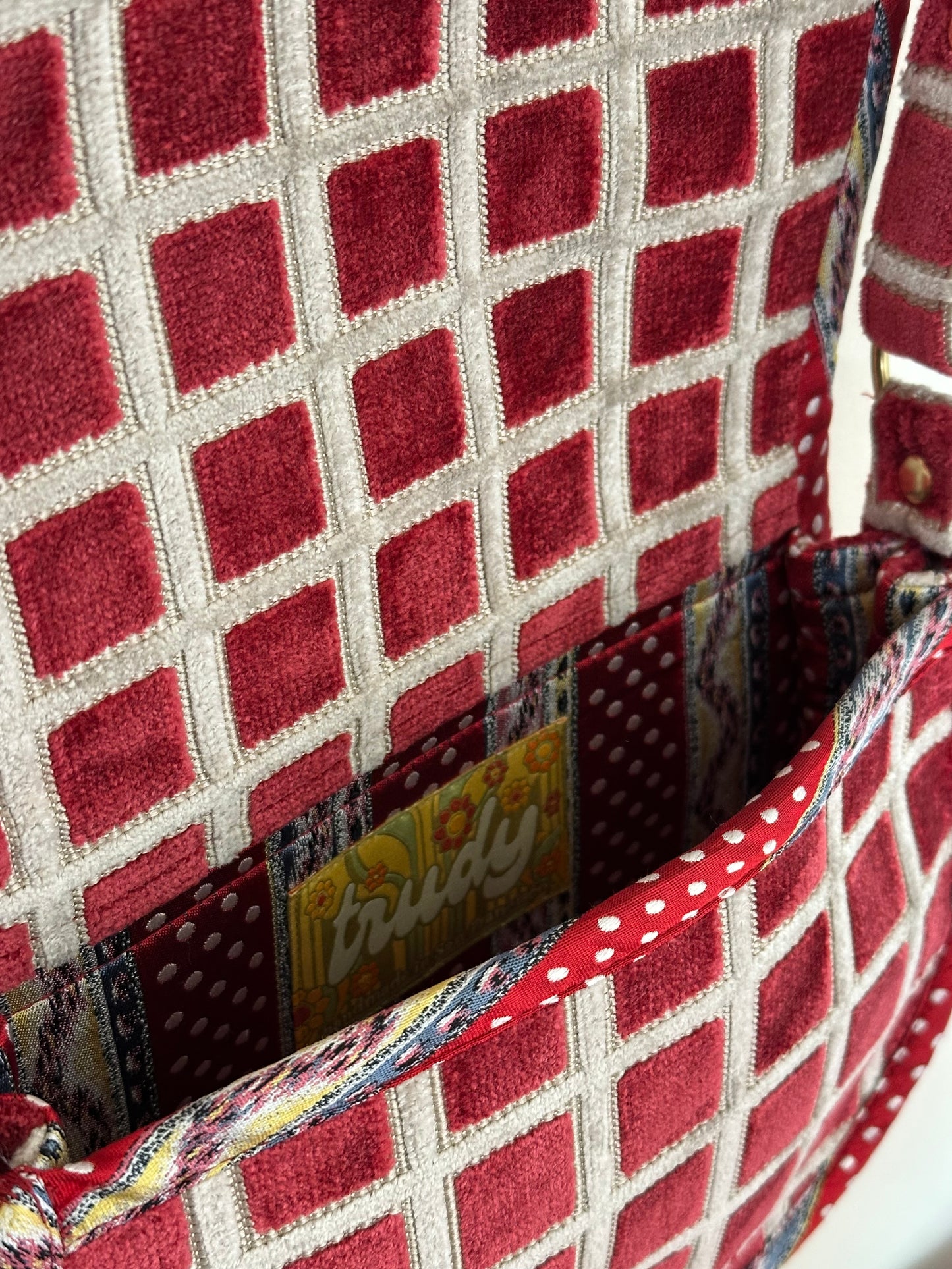 Red Alamo Pocket